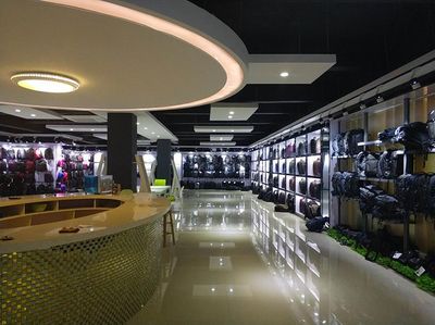 工廠揭秘｜頭狼皮具 年產近200萬個包，產品賣到30多個國家的匠心之道